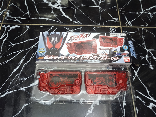 Mua bán DX TRICERATOPS AND CARNOTAURUS KEYS 2ND