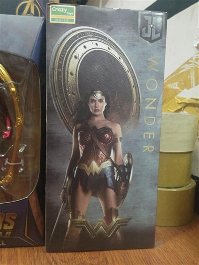 Mua bán CRAZY TOYS WONDER WOMAN FAKE