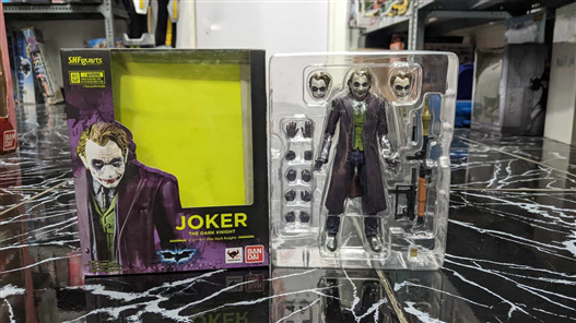 Mua bán SHF JOKER HEATH LEDGER OPEN