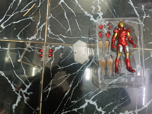 Mua bán FIGMA 217 IRONMAN FAKE (THIẾU 2 GIÁP TAY,BUNG GIÁP NGỰC)