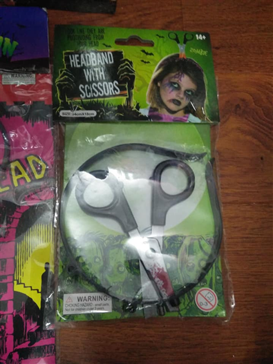 Mua bán KÉO COSPLAY HORROR