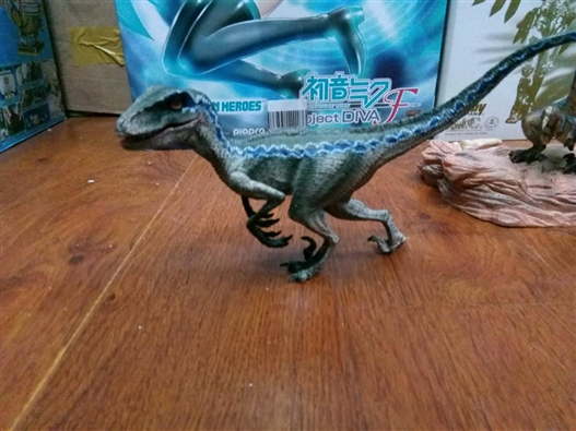 Mua bán VELOCIRAPTOR BLUE