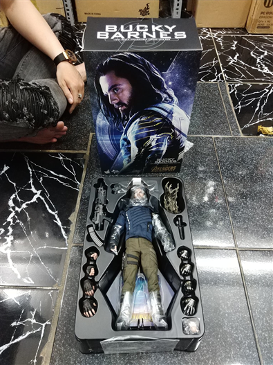 Mua bán HOT TOYS MARVEL BUCKY BARNES INFINITY WAR (OPEN CHECK)