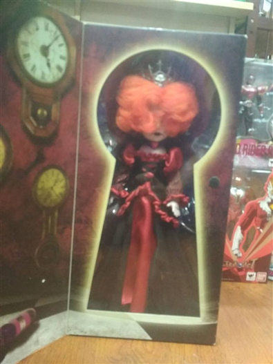 Mua bán MEZCO TOYS LIVING DEAD DOLL INFERNO AS THE QUEEN OF HEARTS