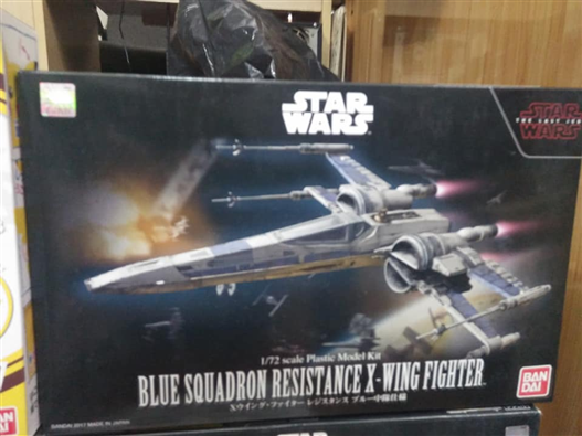 Mua bán MODEL KIT STAR WARS BLUE SQUADRON RESISTANCE X WING FIGHTER