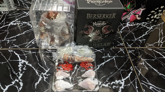 Mua bán MEMMORY TOYS BERSERKER BROKEN CLAW OPEN