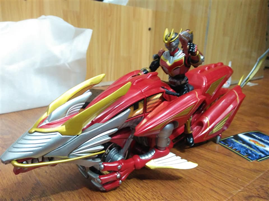 Mua bán SHS KAMEN RIDER RYUKI SURVIVAL + DRAGREDER