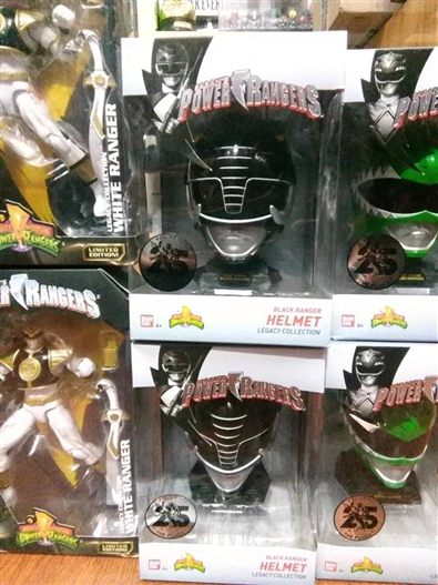 Mua bán POWER RANGER HELMET DISPLAY BLACK RANGER