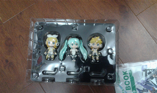 Mua bán HATSUNE MIKU C-PRIZE CLAY LLOYD PETIT - APPEND SET 2ND