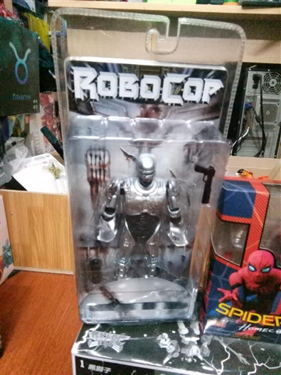 Mua bán NECA ROBOCOP BATTLE DAMAGED CHINA VER
