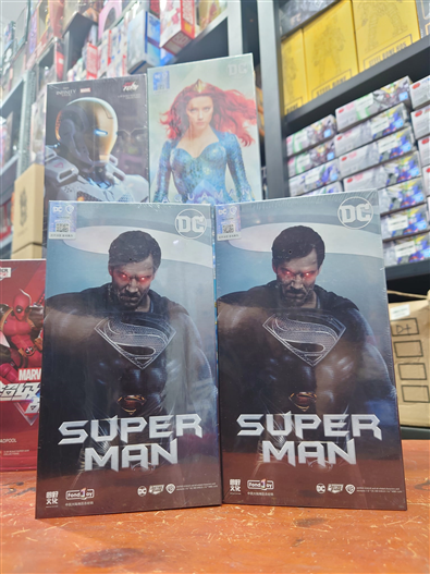 Mua bán FONDJOY SUPERMAN ( BLACK SUIT)