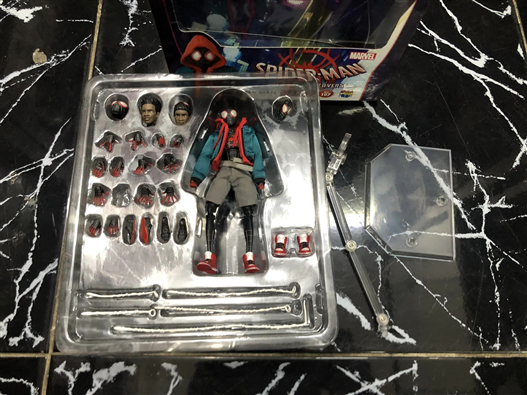 Mua bán [THIẾU TAY] MAFEX NO.107 SPIDER-MAN (MILES MORALES) 2ND 