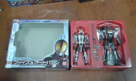 Mua bán RHF KAMEN RIDER FAIZ & AUTO VAJIN 2ND