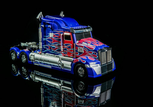 Mua bán TRANSFORMERS OPTIMUS UT R-02D