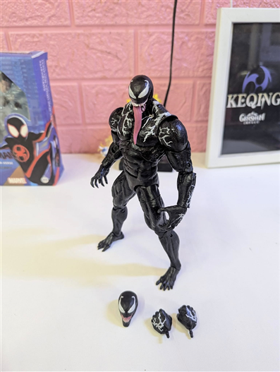 Mua bán (NOBOX) MARVEL LEGENDS VENOM FAKE