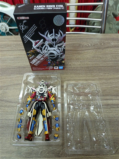 Mua bán (2ND) SHF KAMEN RIDER EVOL BLACKHOLE FORM