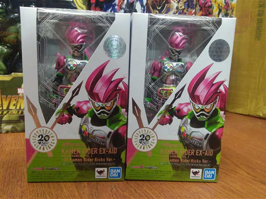 Mua bán SHF KAMEN RIDER EX AID 20TH KAMEN RIDER KICK VER