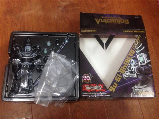Mua bán REVOLTECH VULCANLOG 010 DARK MAGICIAN LIKE NEW