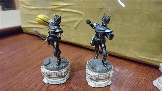 Mua bán KAMEN RIDER FAIZ CHESS SET (CON CỜ) 