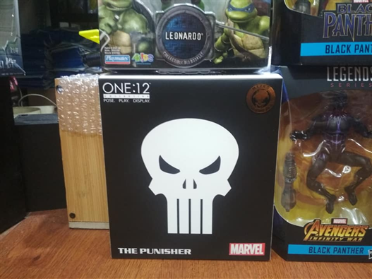 Mua bán MEZCO ONE 12 PUNISHER SPECIAL OPS EDITION SDCC 2018