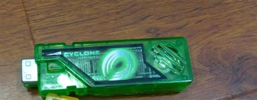 Mua bán DX CYCLONE MEMORY (THIẾU NẮP PIN)