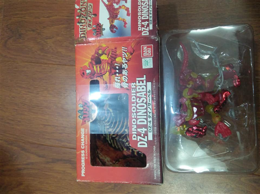 Mua bán DINOZAUR DINOSOLDIER DZ-4 SABRE