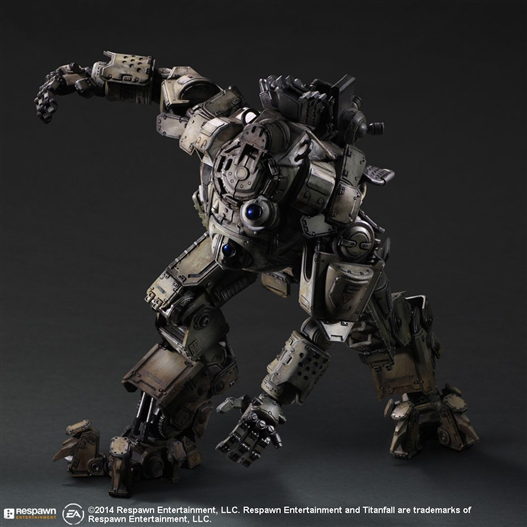 Mua bán PLAY ARTS KAI TITAN FALL FAKE