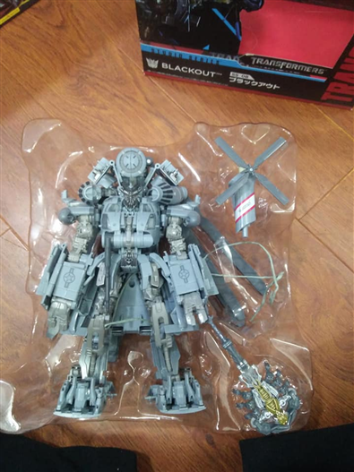 Mua bán TAKARA TOMY TRANSFORMER BLACKOUT 2ND