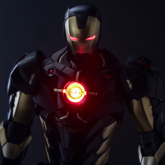 Mua bán RE:EDIT #06 IRON MAN (BLACK X GOLD)