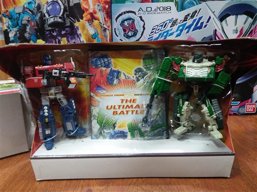 Mua bán TRANSFORMER OPTIMUS VS MEGATRON ULTIMATE BATTLE LIKE NEW