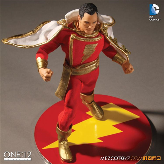 Mua bán MEZCO SHAZAM FAKE