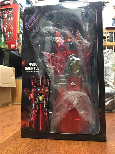 Mua bán AVENGERS ENDGAME NANO GAUNTLET LIFE SIZE COLLECTIBLE FIGURE