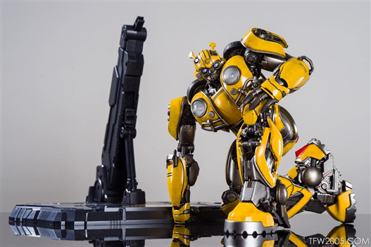 Mua bán 3A BUMBLEBEE DELUXE SCALE FIGURE - MULTICOLOR