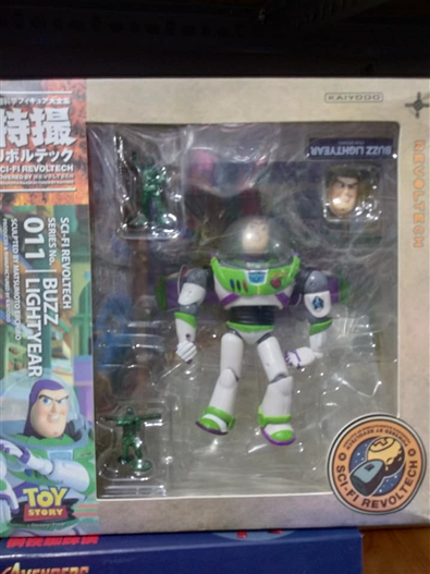 Mua bán REVOLTECH BUZZ LIGHTYEAR FAKE