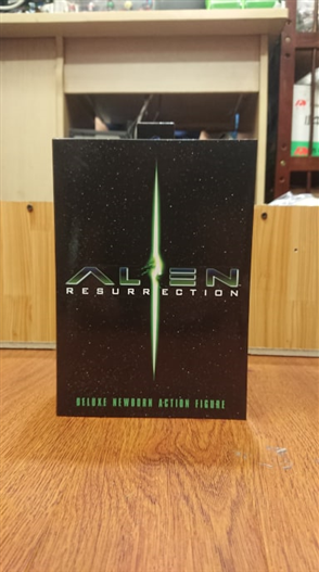 Mua bán NECA ALIEN RESURRECTION NEW BORN US VER