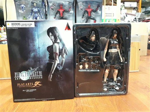 Mua bán PLAY ARTS KAI TIFA LOCKHART
