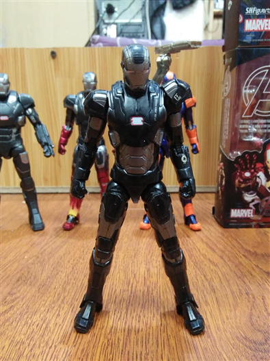 Mua bán MARVEL LEGEND WAR MACHINE KO BOX