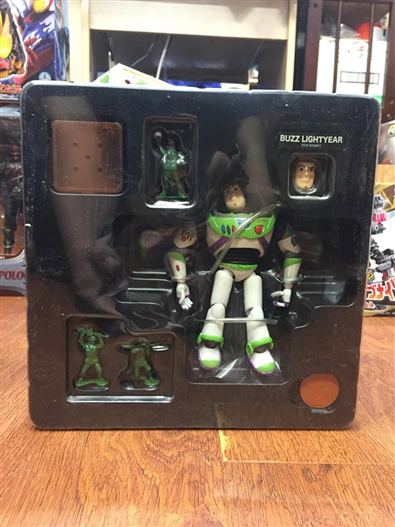 Mua bán SCI-FI REVOLTECH BUZZ LIGHTYEAR 