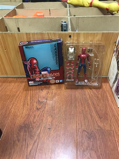 Mua bán SHF SPIDERMAN FAR FORM HOME LIKE NEW