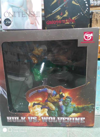 Mua bán PVC HULK VS WOLVERINE FAKE