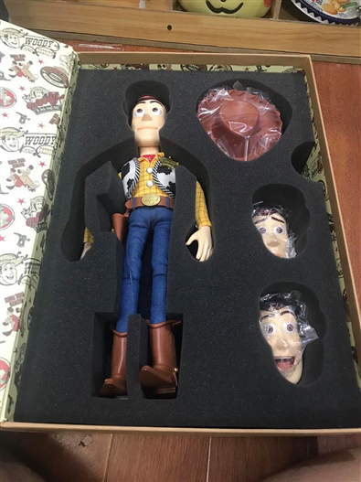 Mua bán MEDICOM WOODY