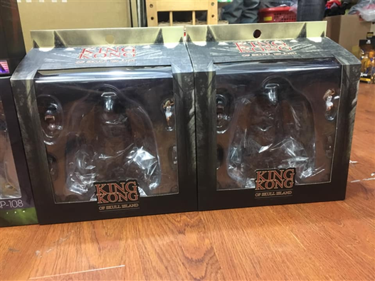 Mua bán MEZCO KING KONG SKULL ISLAND FAKE