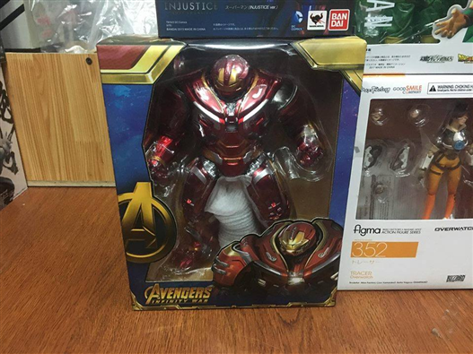 Mua bán HULKBUSTER LIGHTING VER