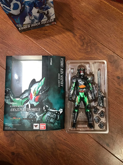 Mua bán S.H.FIGUARTS KAMEN RIDER AMAZON NEW OMEGA LIKE NEW