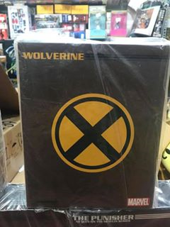 Mua bán MEZCO WOLVERINE