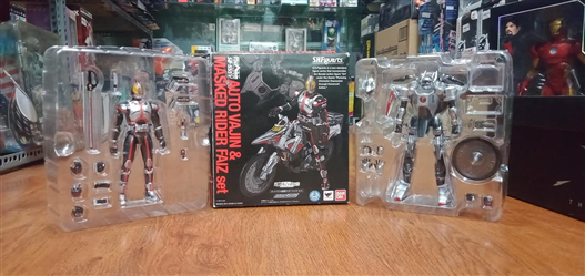 Mua bán SHF KAMEN RIDER FAIZ & AUTO VAJIN THIẾU 1 VALI 2ND