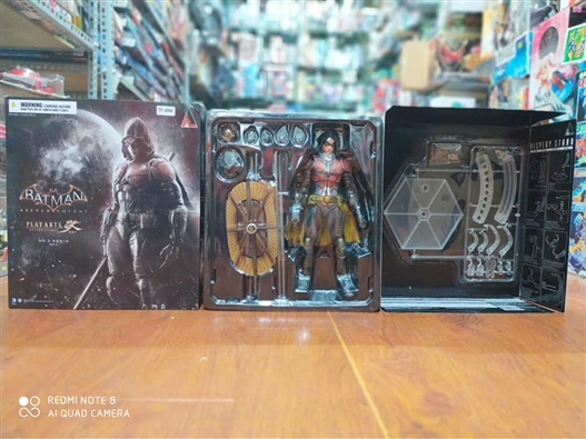 Mua bán PLAY ARTS KAI ROBIN 2ND