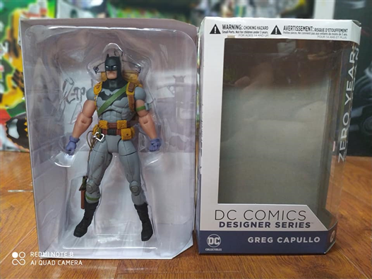 Mua bán DC COLLECTIBLES SURVIVAL BATMAN