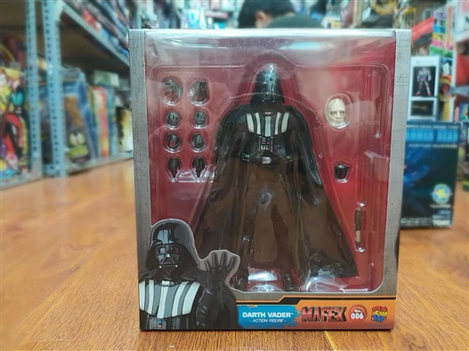 Mua bán MAFEX DARTH VADER