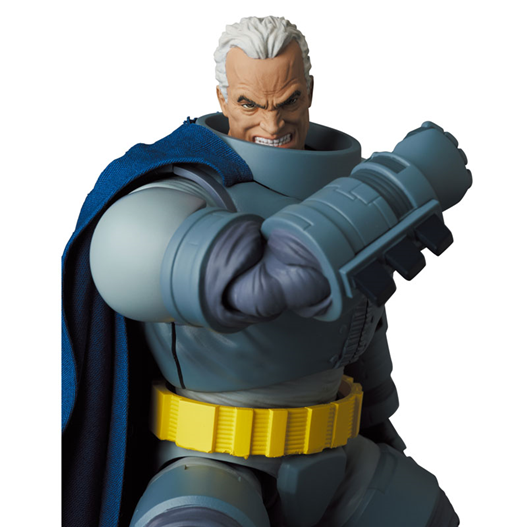 Mua bán PRE-ORDER MAFEX ARMORED BATMAN (JPV)